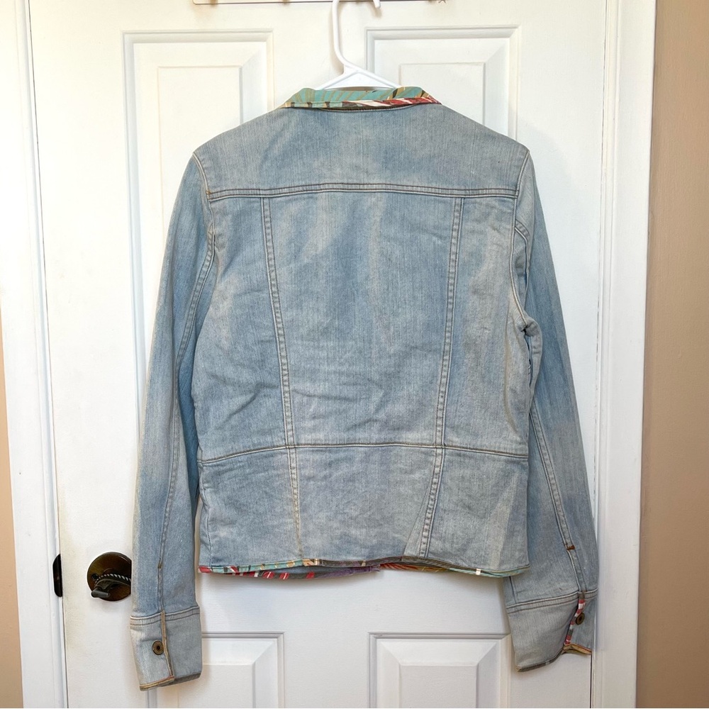 GAP Vintage Women’s Light Blue Jean Denim Jacket with Snap Front - Picture 2 of 6